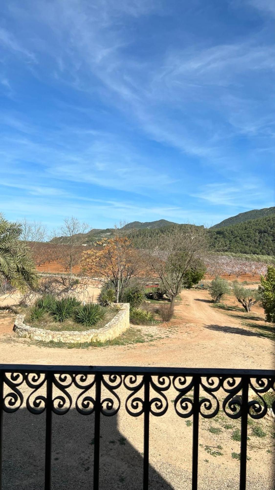 La Bodega Enoturismo Rural Mogente Exterior photo